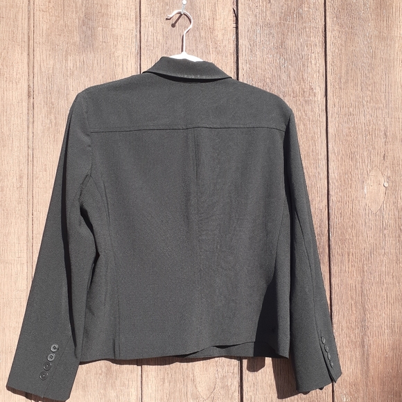 DONATED Locally | Vintage Women's Blazer - Picture 4 of 9